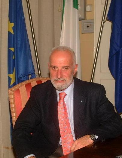 Medici in prima linea ma ancora disarmati dopo due mesi di allarme sanitario 