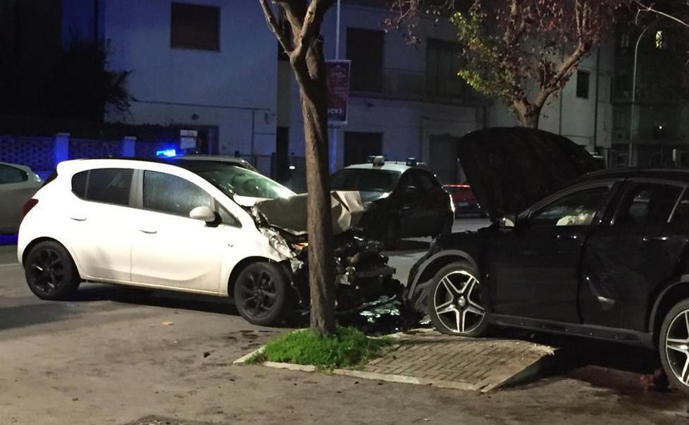 Sparatoria per la droga in via della Pace Arrestati senegalese e colombiano 