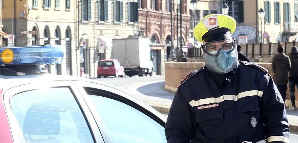 Aggredita dopo il rifiuto a donarle delle monetine 