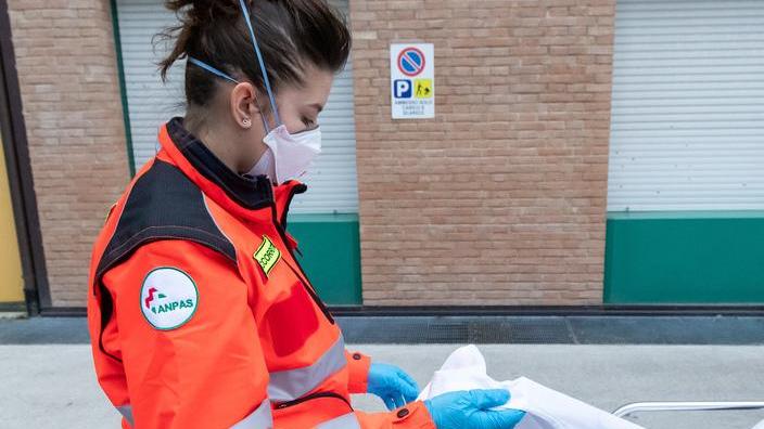 La Regione: le due frontiere sono test sangue e cure a casa