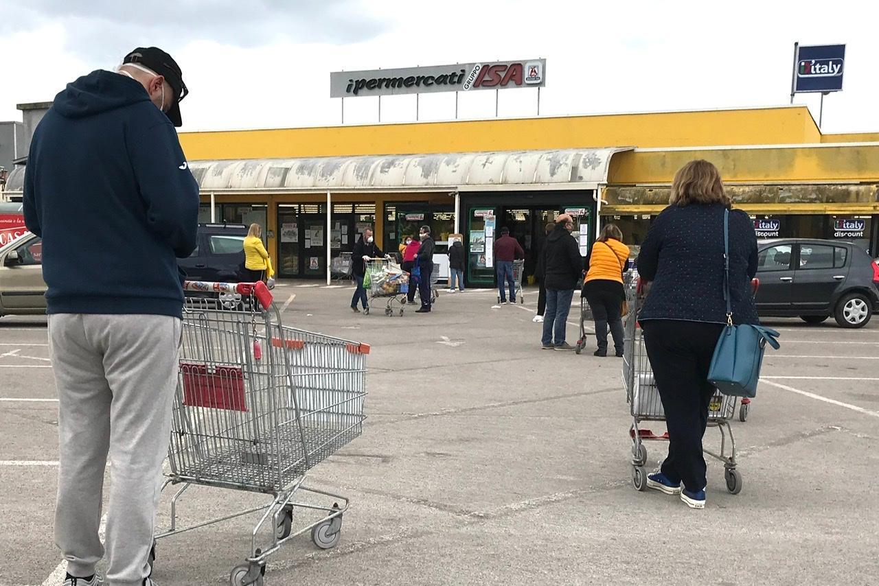 Se la burocrazia rende più poveri