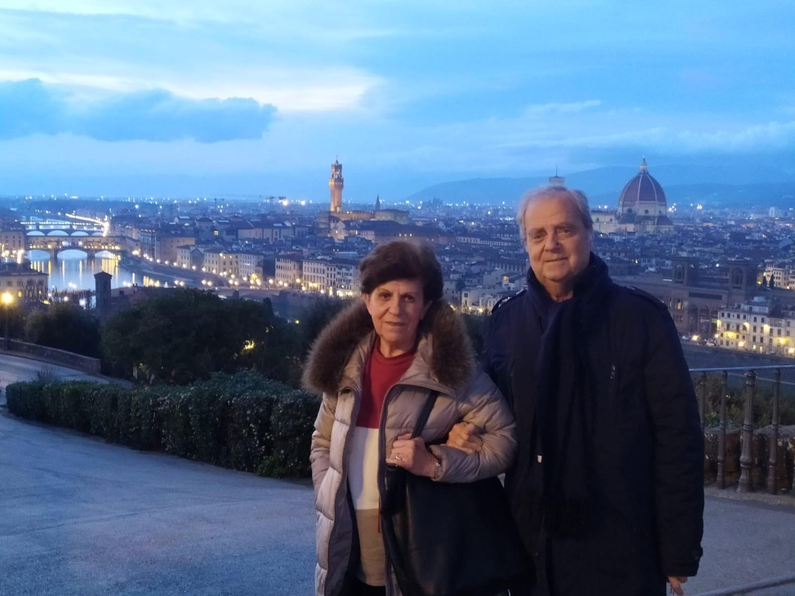 Addio al bancario dal sorriso grande: Bruno è morto nel letto accanto alla moglie 