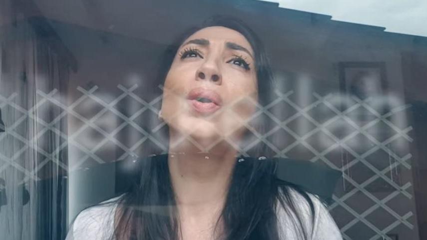 La cantante di Bolotana Mara Tanchis in un "frame" del video