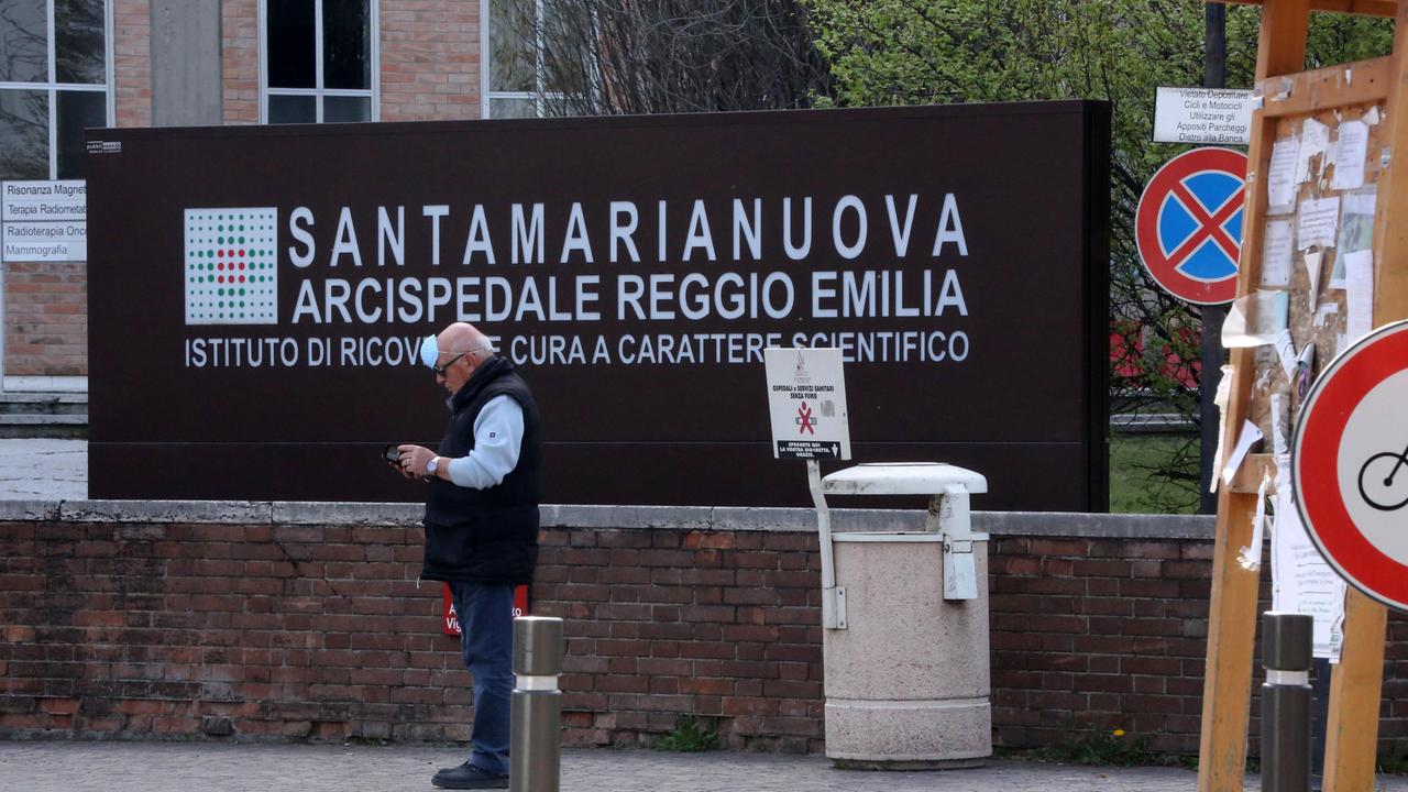 Coronavirus, la toccante lettera ai medici del paziente reggiano guarito: "Siete degli eroi"
