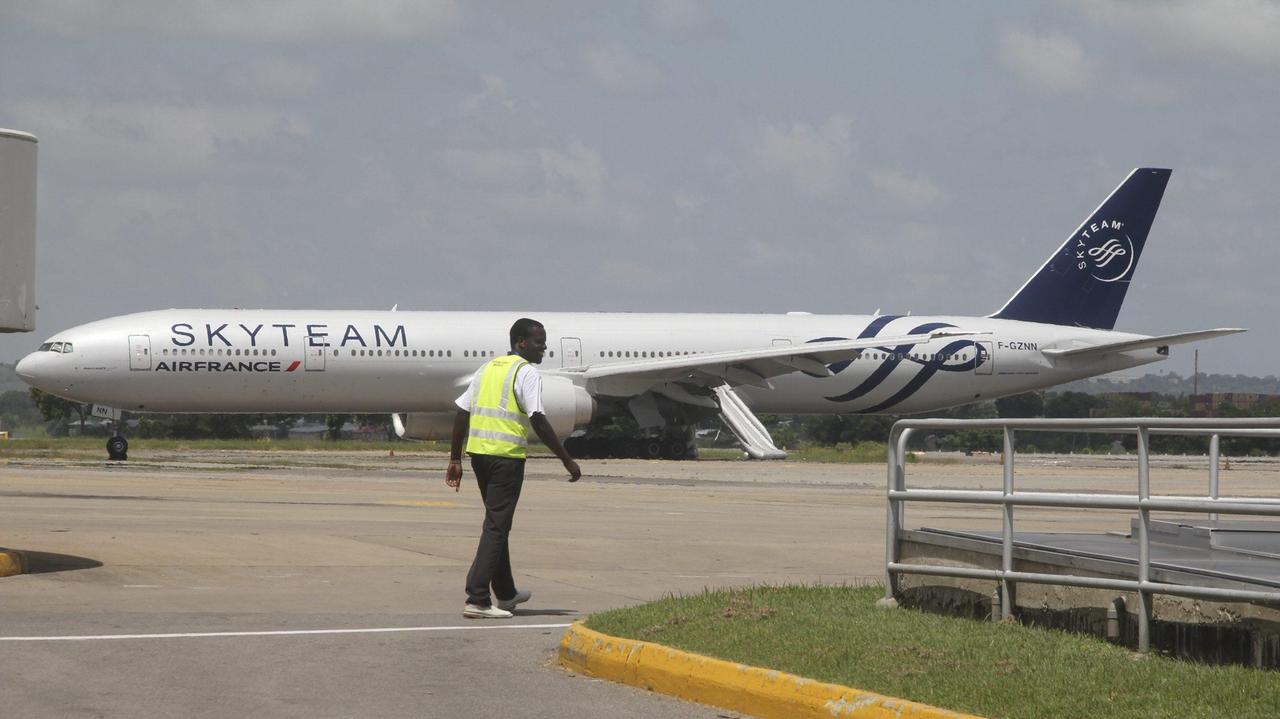 In questa foto di archivio l'aeroporto di Mombasa