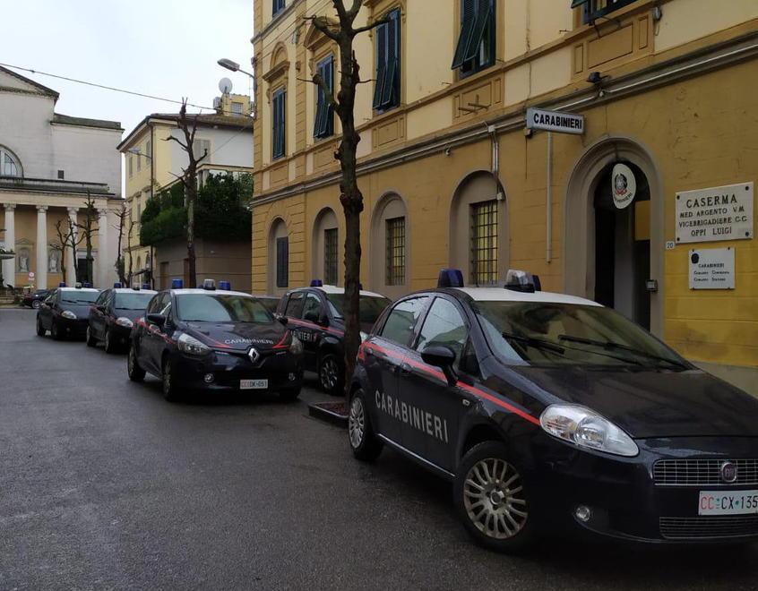 La caserma dei carabinieri in via Lotti a Pontedera