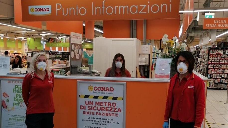 Prima linea supermercato «È dura ma noi ci siamo»