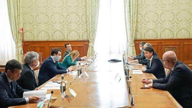 «Riapertura graduale anche nel settore tessile»