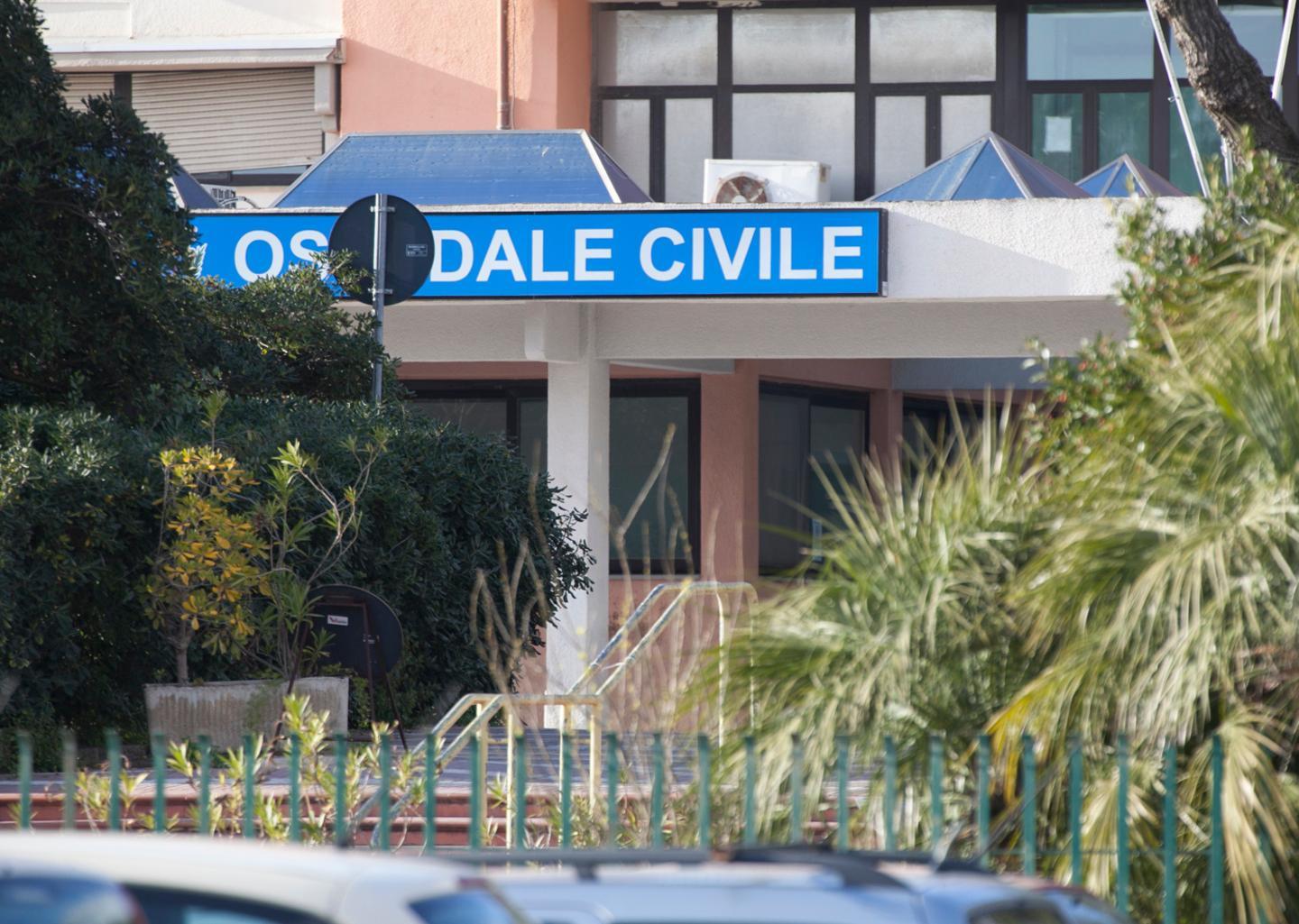 Coronavirus, Alghero: donna di 94 anni muore in ambulanza 