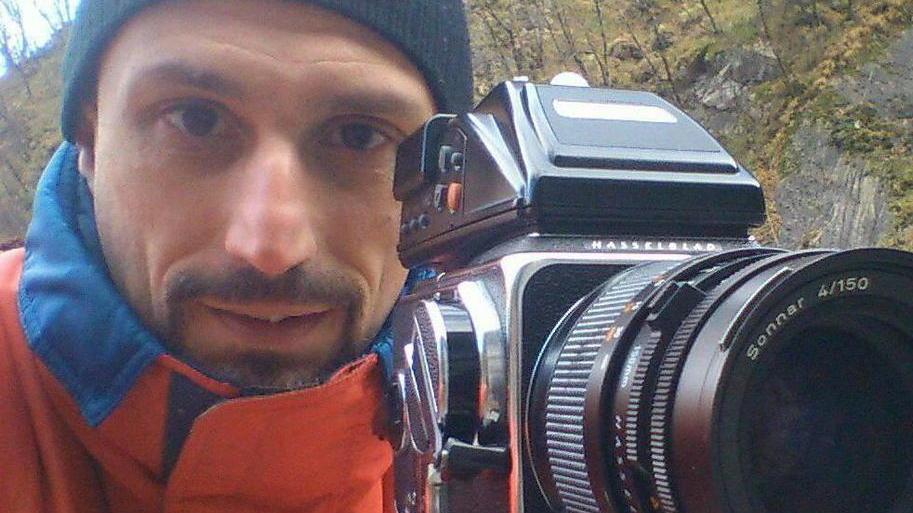 Addio a Francesco, l’arte in uno scatto