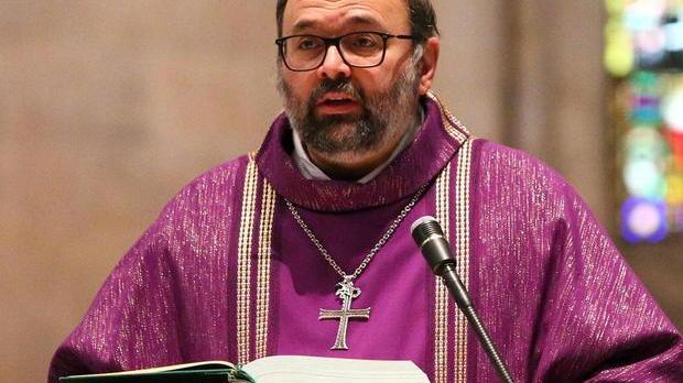 Supplica speciale del vescovo al Volto Santo