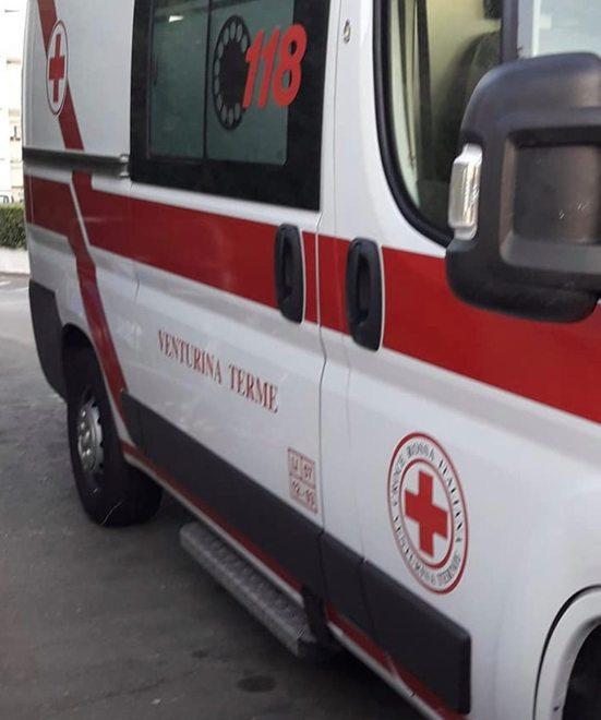 Donata alla Croce rossa una speciale barella 