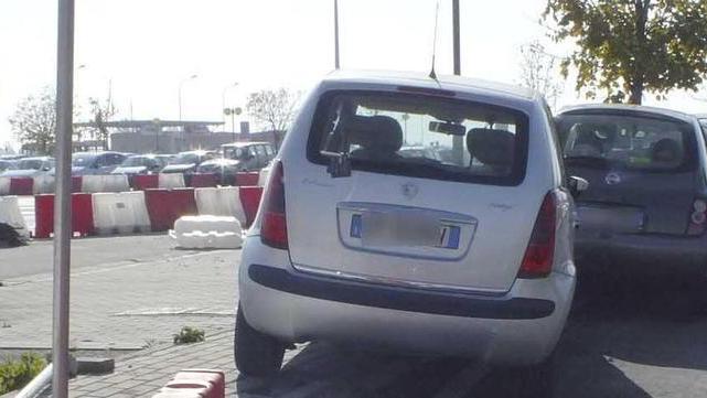 «Grazie ai vigili per le multe» Caos per il post su Fb frainteso