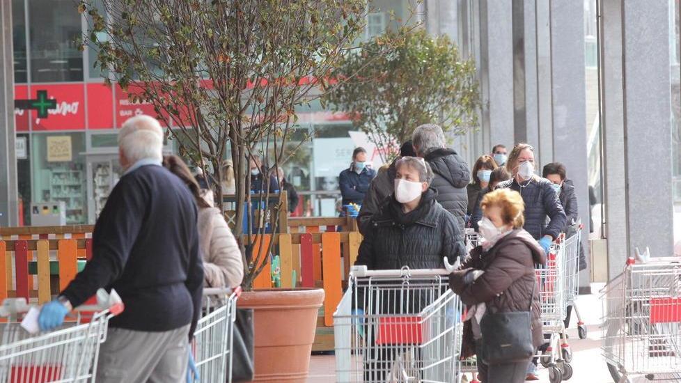 I buoni spesa potranno essere utilizzati nei negozi di vicinato e nei supermercati