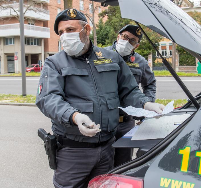 Mascherine a prezzi gonfiati Azienda ferrarese sott’accusa 