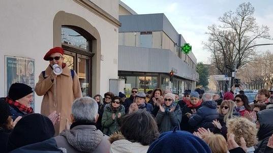 Nuova critica al sindaco «La sua resa è inaccettabile»