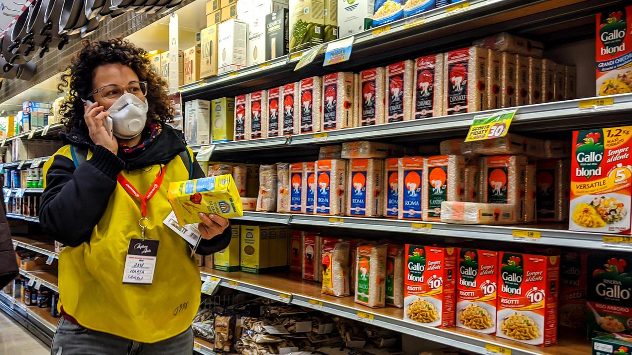 Modena, buoni spesa: da lunedì si possono presentare le domande. Ecco la procedura