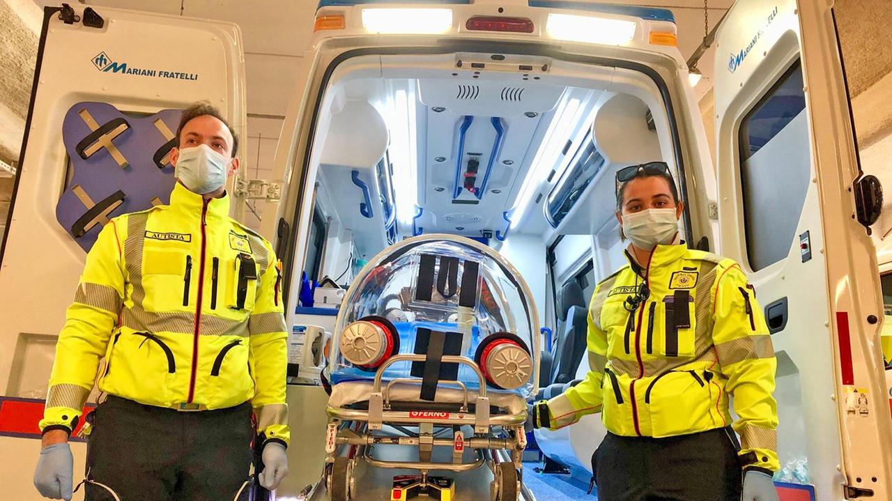 L'ambulanza per il biocontenimento della Misericordia di Prato