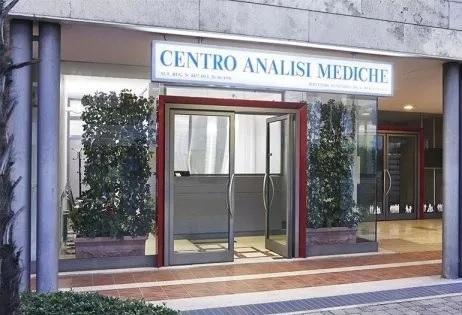 Stop della Regione agli esami privati a caccia del virus. Vivoli: «È assurdo» 