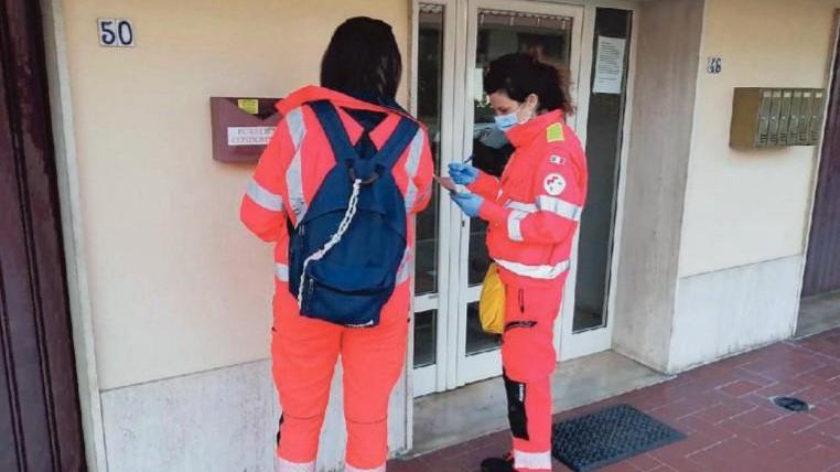 Volontari impegnati nel sostegno alle famiglie