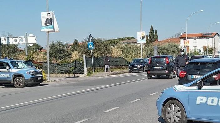 Girava con coca e soldi in auto Denunciato dalla polizia