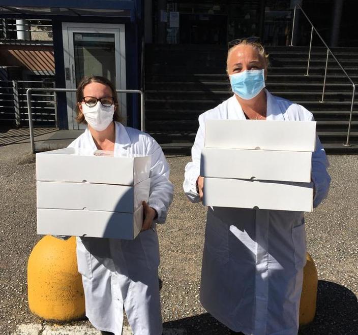 Trecento budini di Galliano a medici e infermieri dell’ospedale
