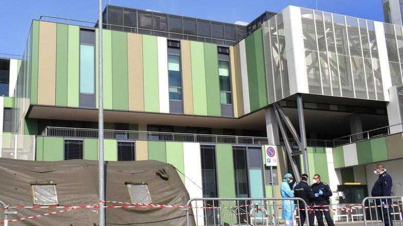 «Meglio due mesi chiusi in casa da sani che un giorno in ospedale con la paura»