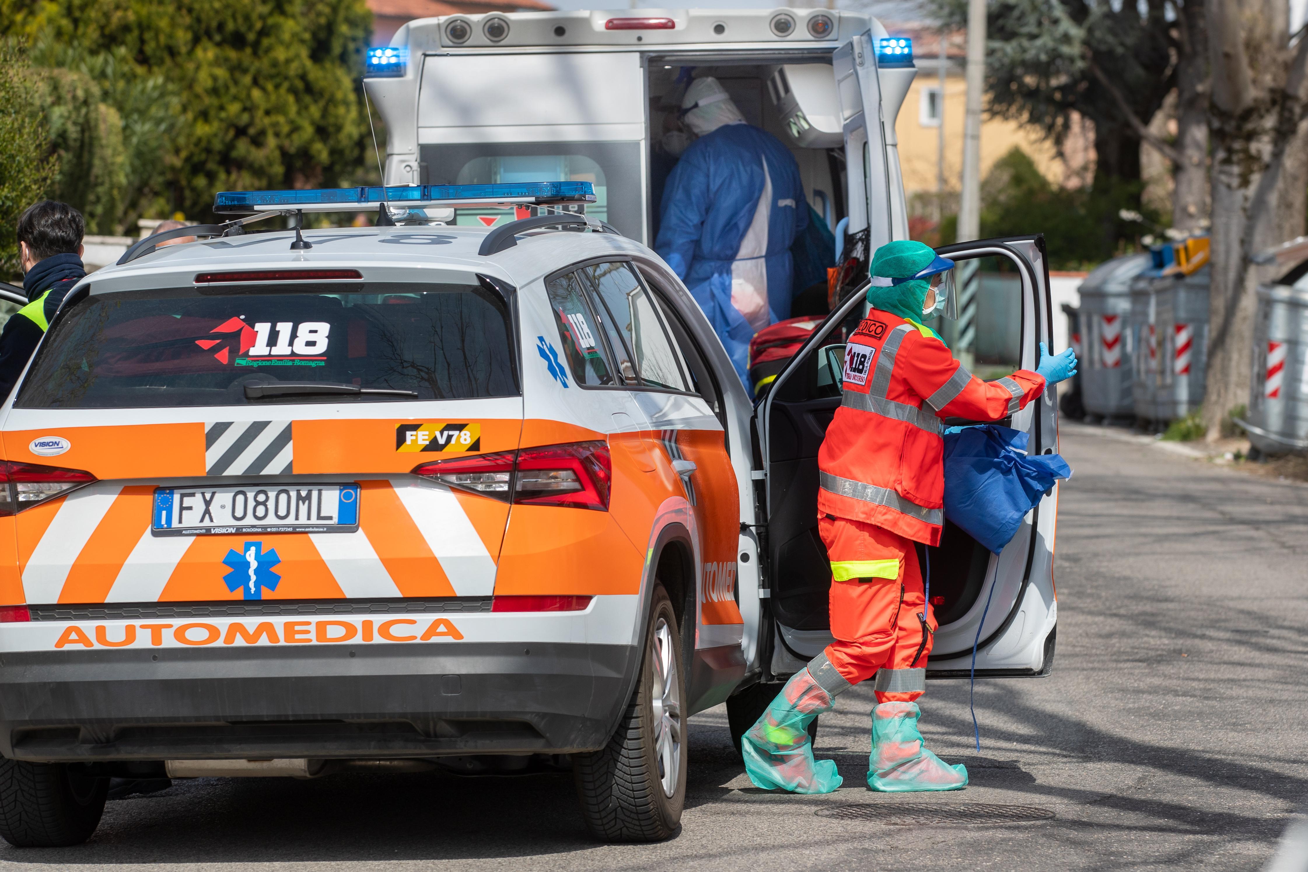 Ambulanze con più personale, in marzo 3mila chiamate al 118 dal Ferrarese