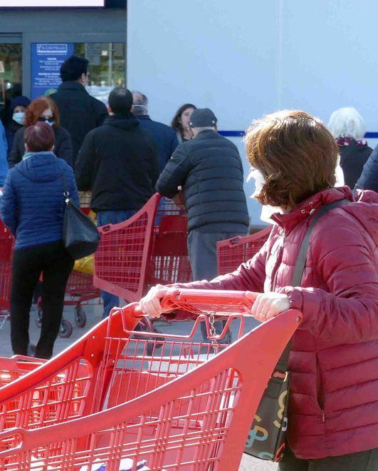 Buoni spesa, a Ferrara 240 nuove domande. «Criteri discriminanti», M5s chiama il ministro 