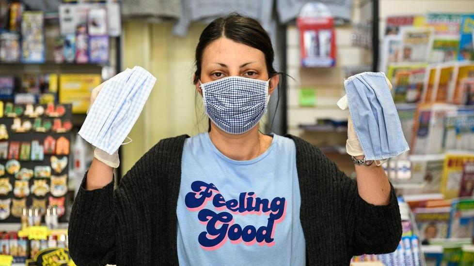 Dalla cartoleria all’edicola In vendita da Di Grazia le mascherine made in Italy