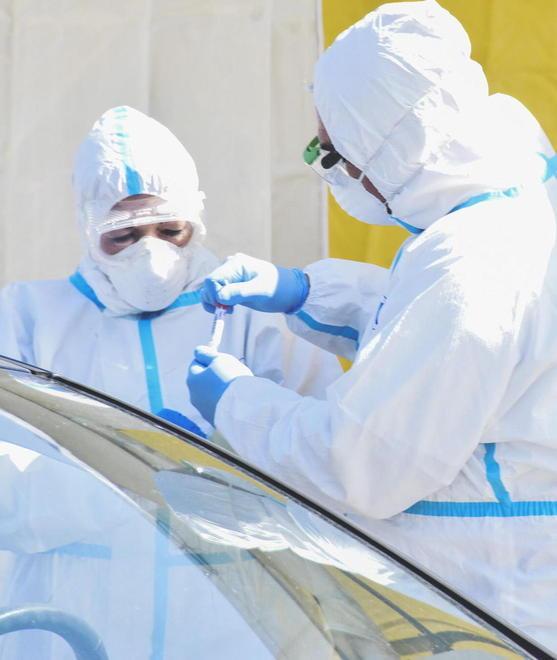 Trovati i medici, partono i tamponi a domicilio: quaranta al giorno 