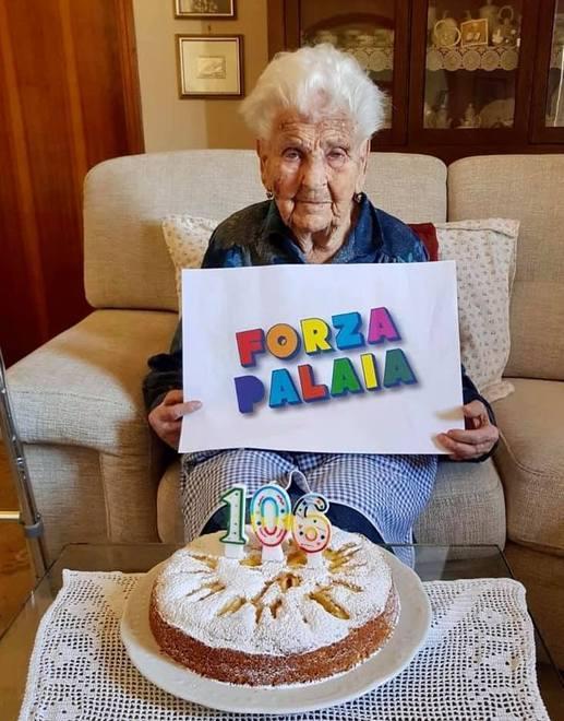 Centosei anni e un messaggio: «Coraggio, non abbiate paura» 