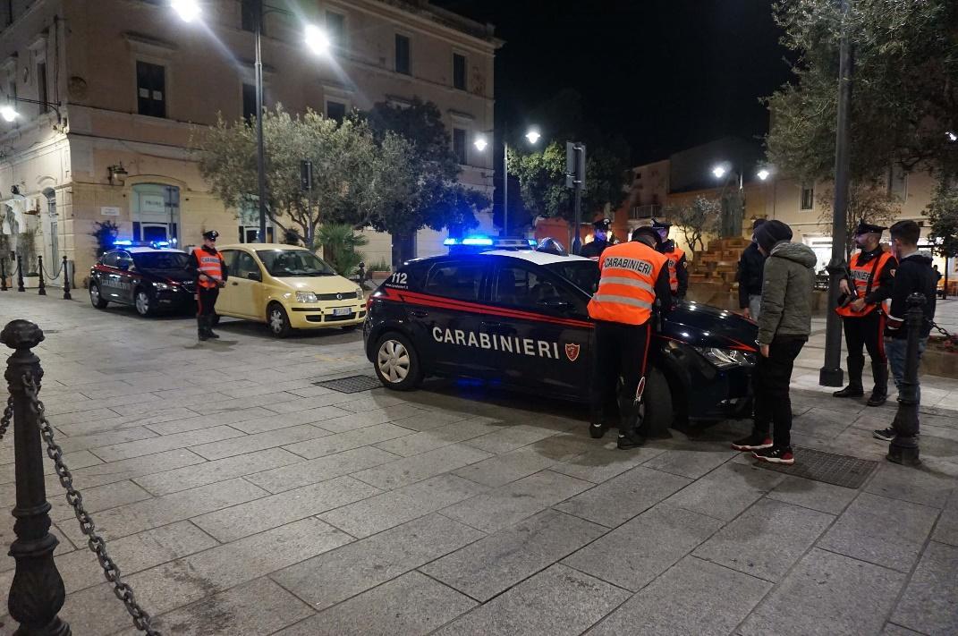 Olbia, minaccia la madre con una molotov: arrestato 