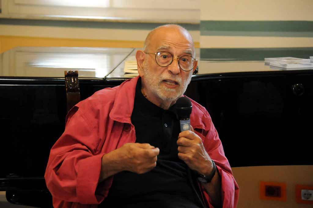 L'artista argentino Julio Silva