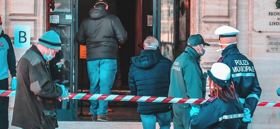Buoni per la spesa, stamani la consegna a 377 persone 