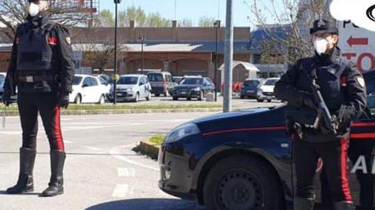 Spintoni ai carabinieri Arrestato due volte in appena dodici ore