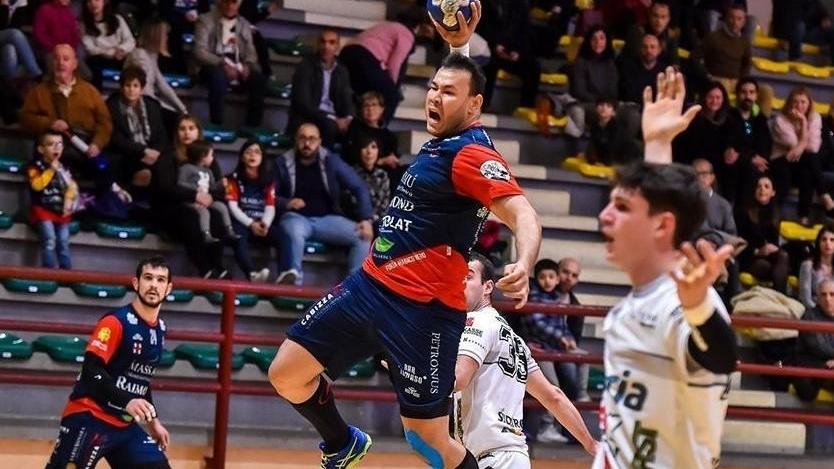 Lo stop ai campionati potrebbe regalare alla Raimond Sassari la finale scudetto