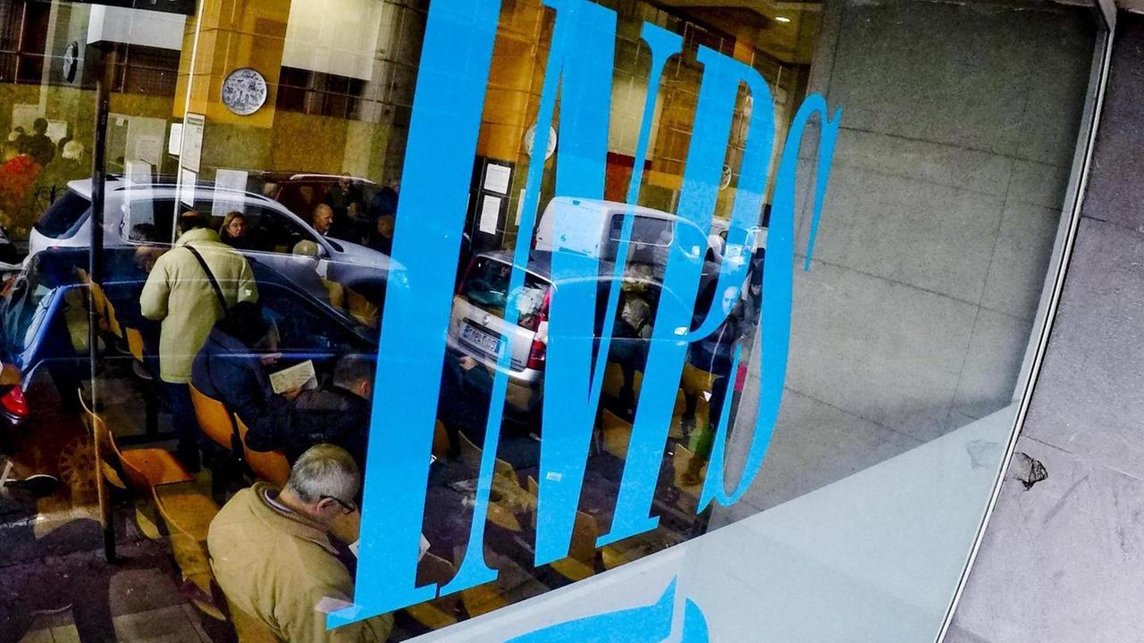 Occhio alla fake sul sussidio agli studenti