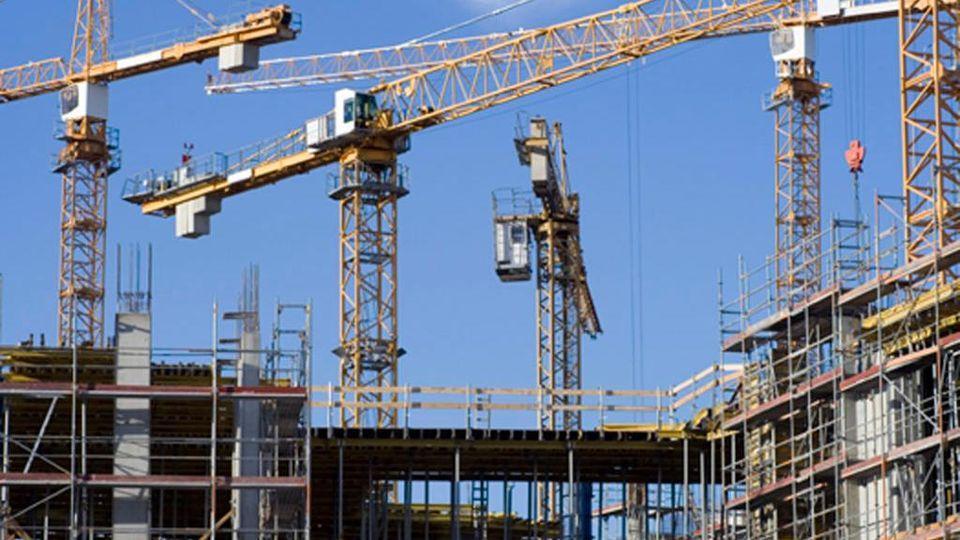 Modena «Adesso i cantieri sicuri devono riprendere: servono mascherine» 
