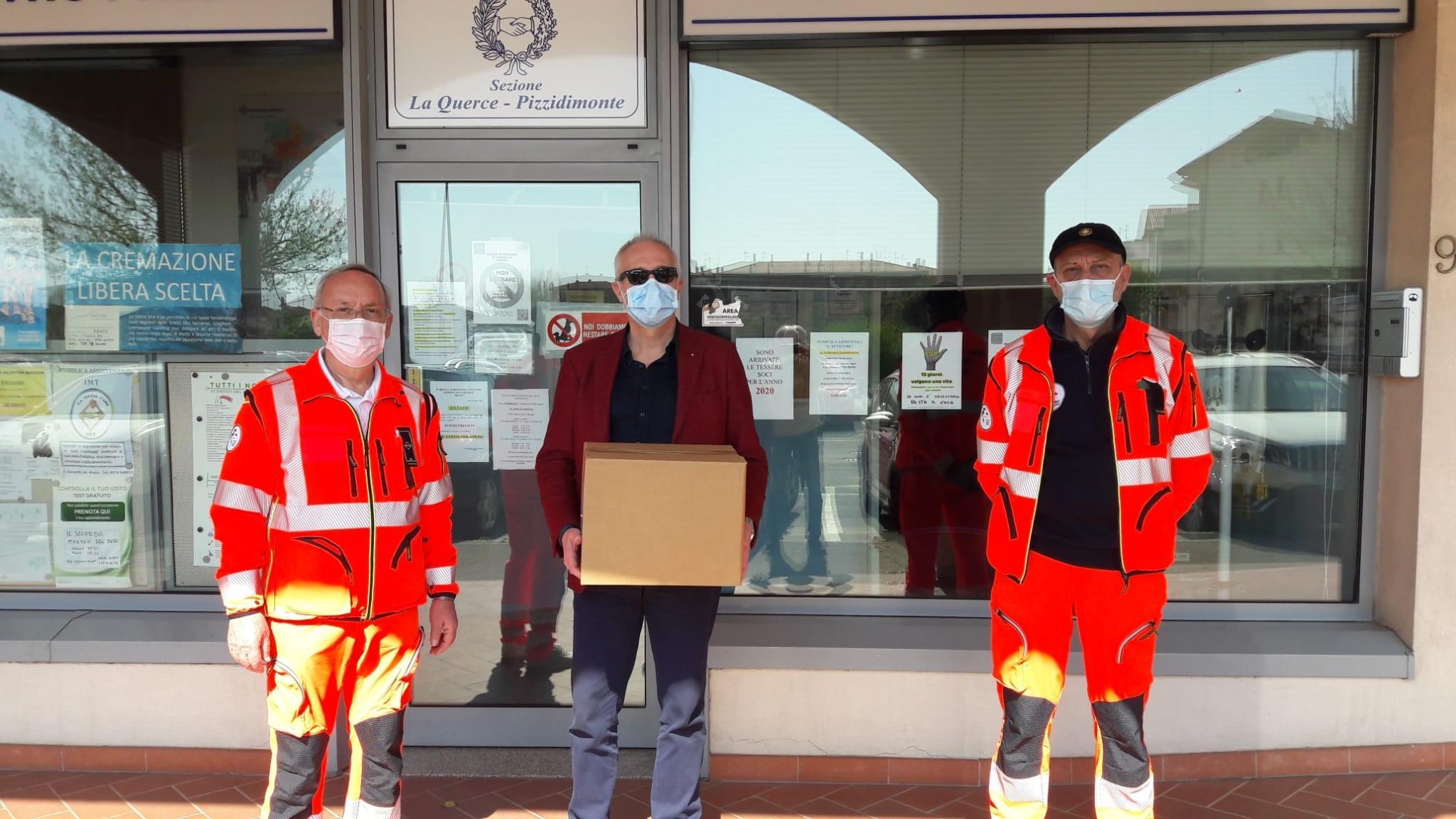 La donazione delle mascherine alla Pubblica Assistenza di Prato