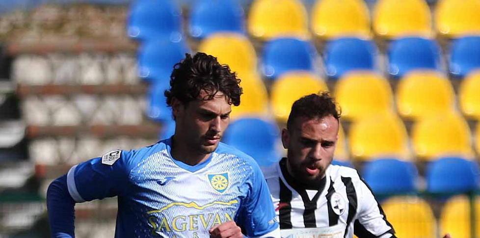 Ciancio (Carrarese) «Non siamo Ronaldo Molti di noi prendono 1.200 euro al mese» 