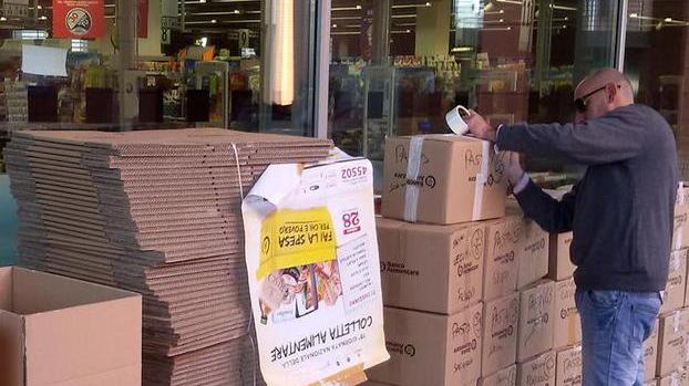 Coop e Conad, raccolta di alimenti per chi ha bisogno