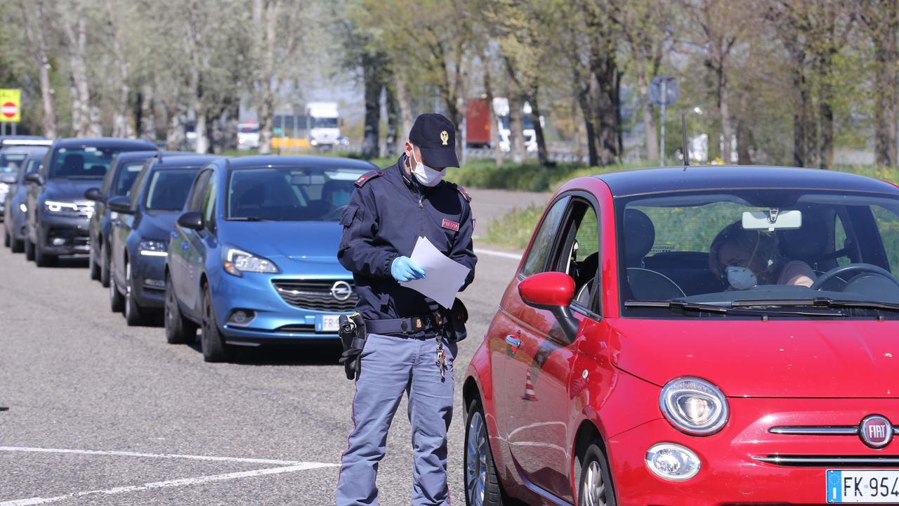 Modena e provincia, "tutti a casa per Pasqua": 600 agenti e militari sulle strade per i controlli