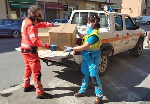 70mila mascherine arrivate sull’isola, i Comuni le stanno già distribuendo 