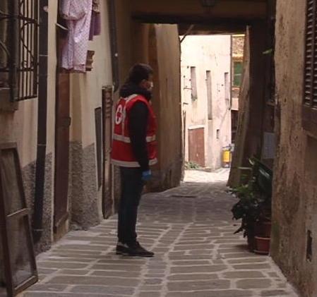 Altri 7 contagi, curva stabile Nel paese finisce la quarantena