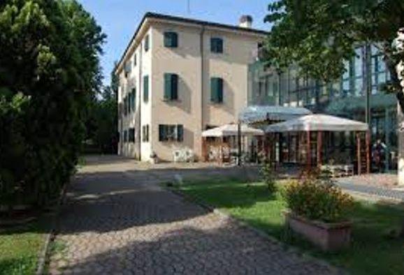 «Casi positivi a Villa Anna Rosa ma non dico oltre, per la privacy» 