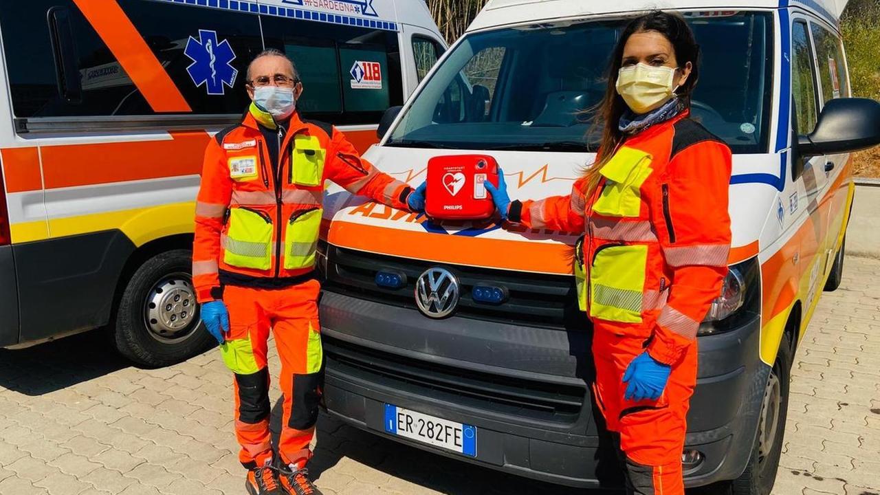 Intervol, in dono un defibrillatore