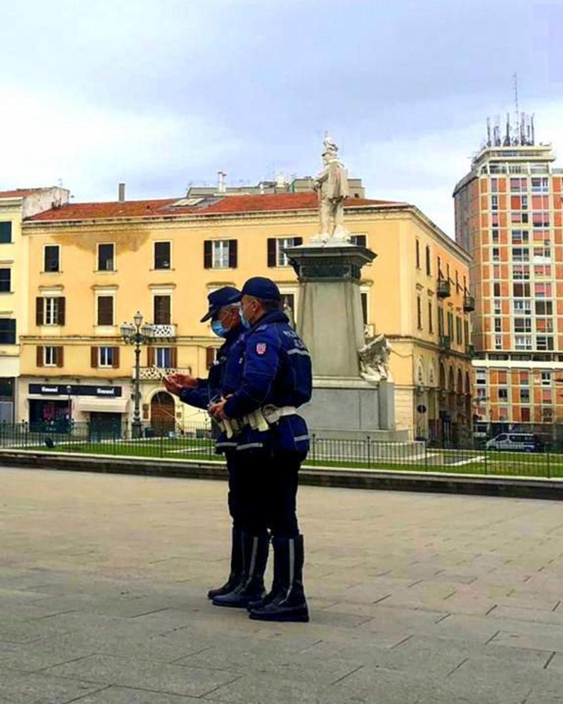 In tre in auto dopo aver percorso 100 chilometri, sanzionati