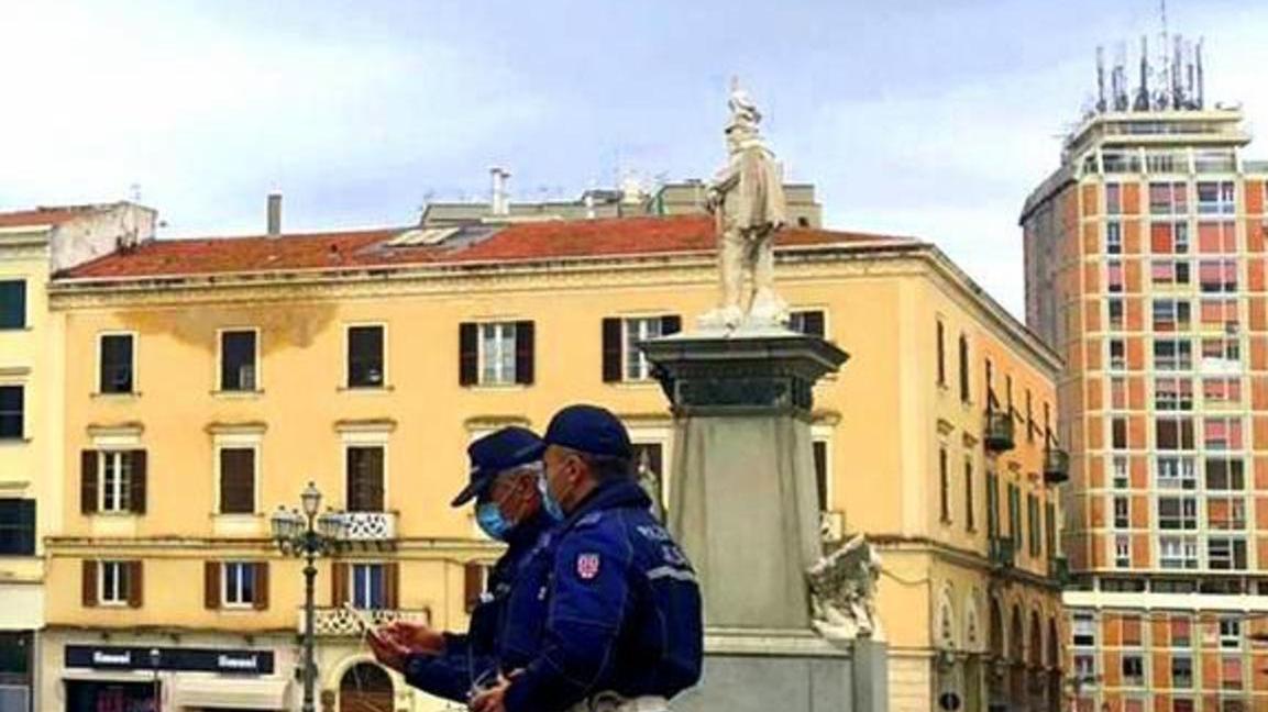 In tre in auto dopo aver percorso 100 chilometri, sanzionati