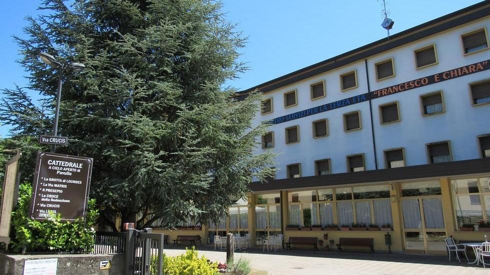 Si aggrava il bilancio tra morti e contagiati al “Francesco e Chiara”